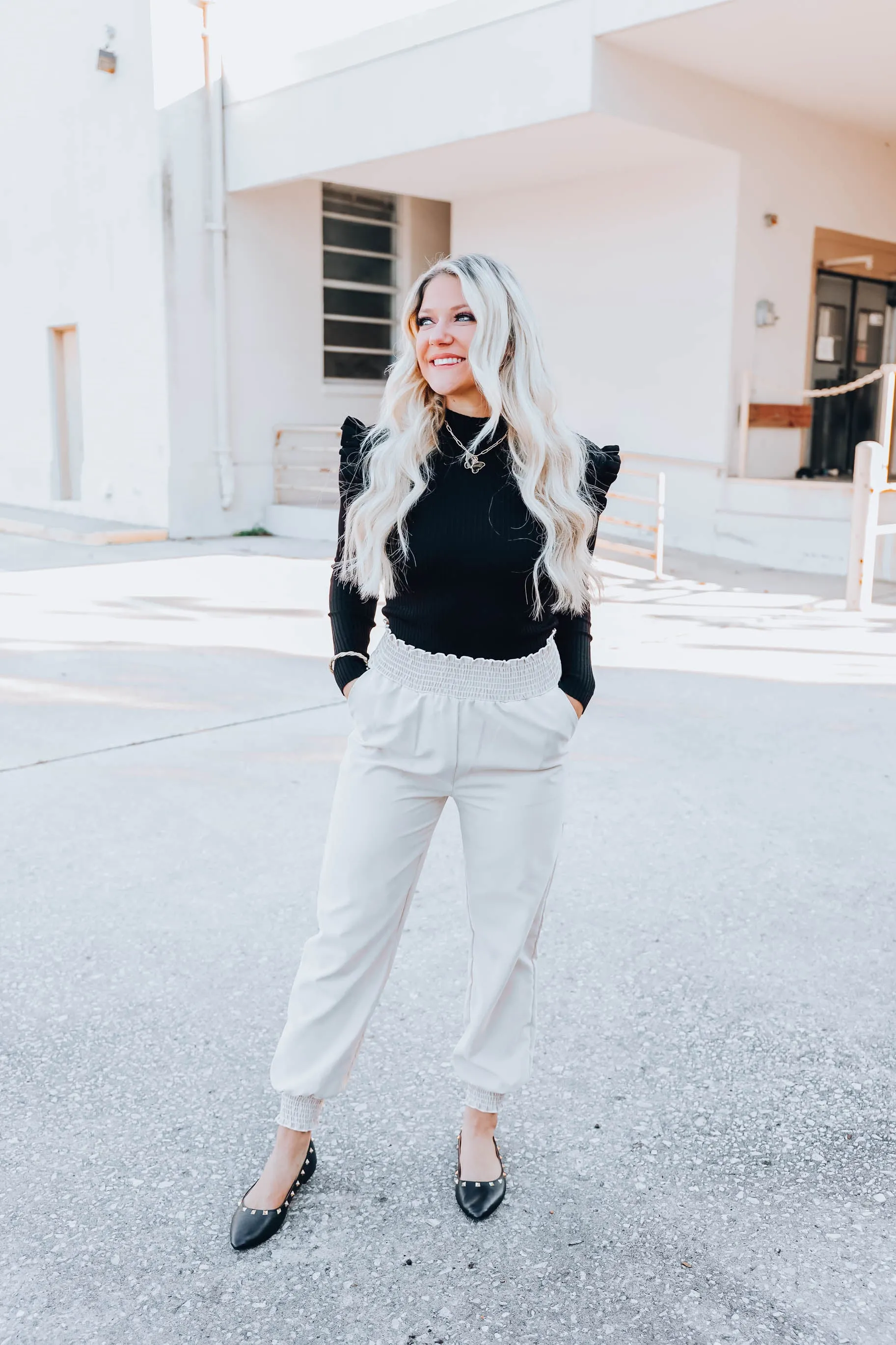 All The Rage Dress Joggers - Khaki