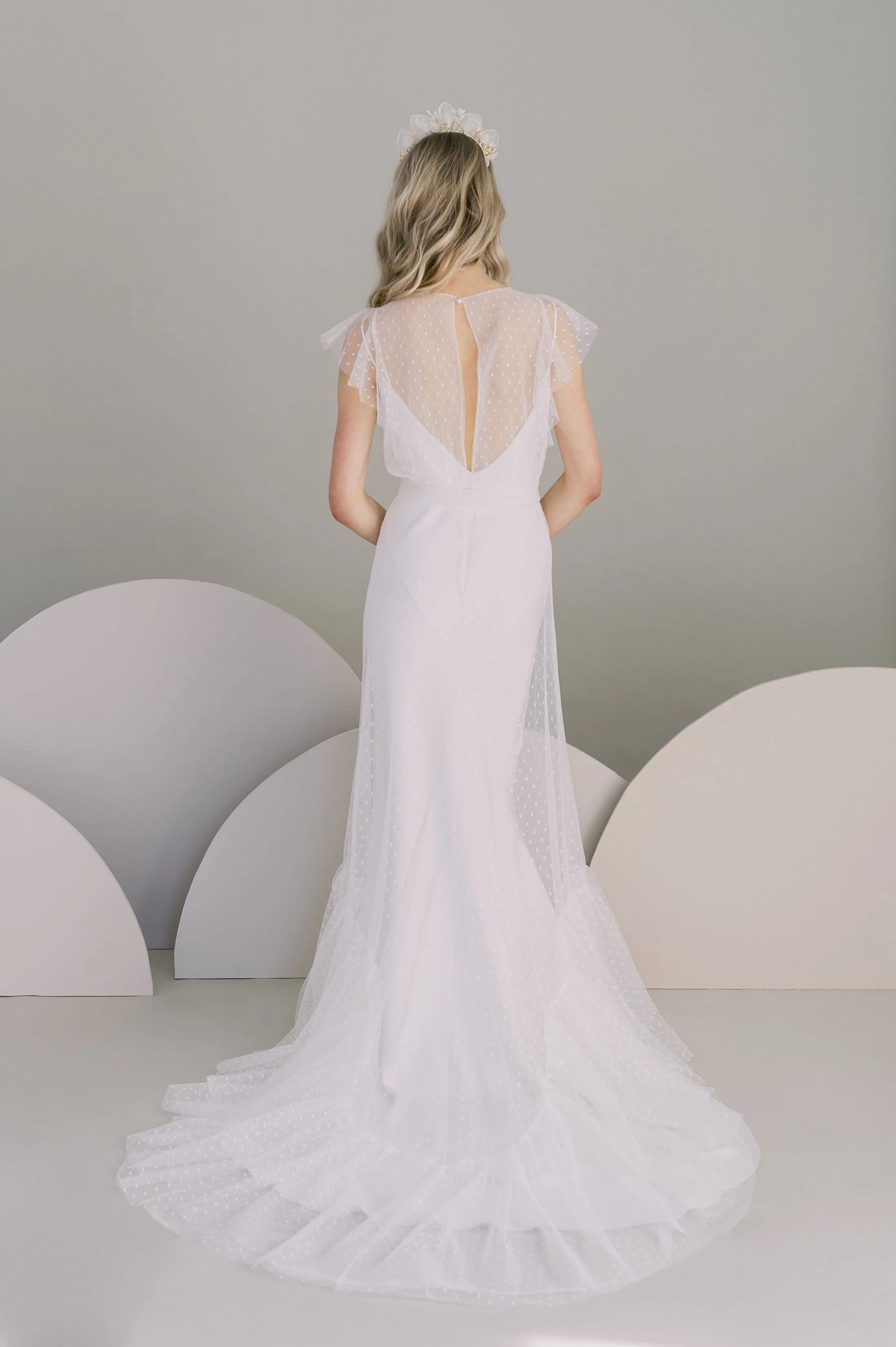 ALSKING OFF THE RACK WEDDING DRESS