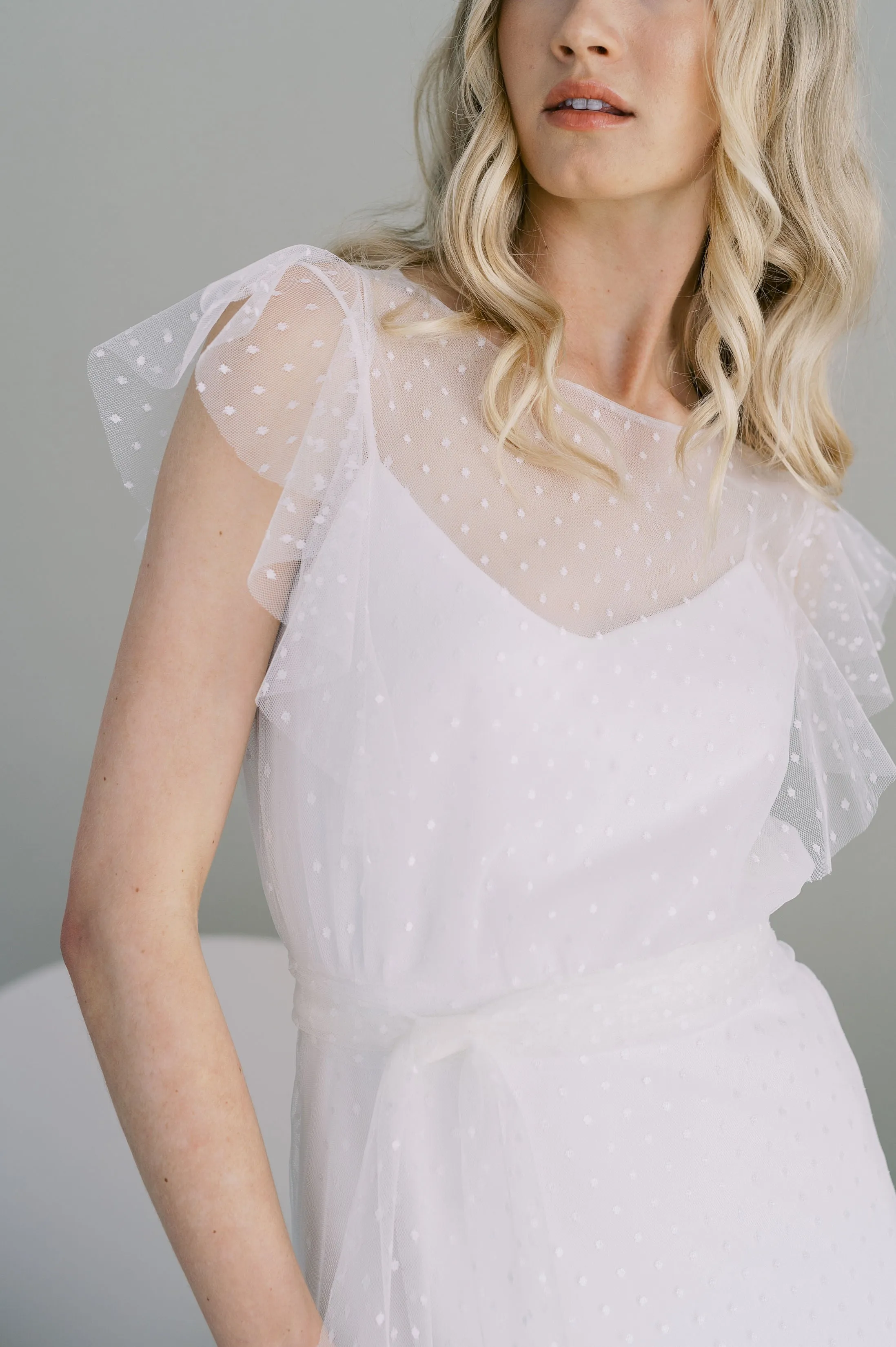ALSKING OFF THE RACK WEDDING DRESS