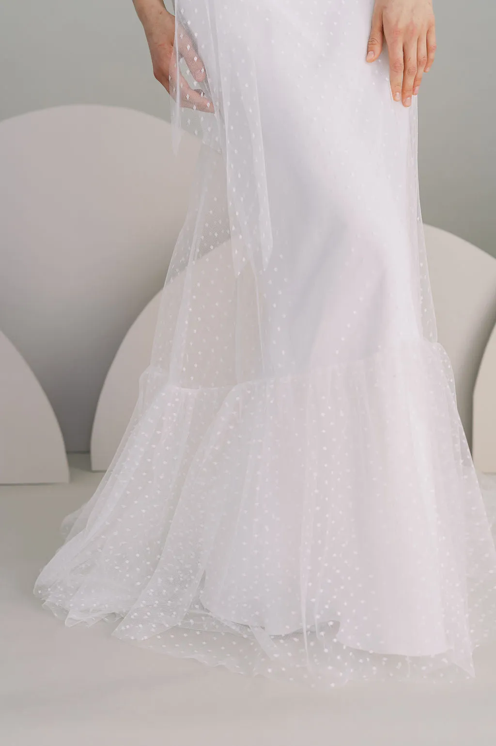 ALSKING OFF THE RACK WEDDING DRESS