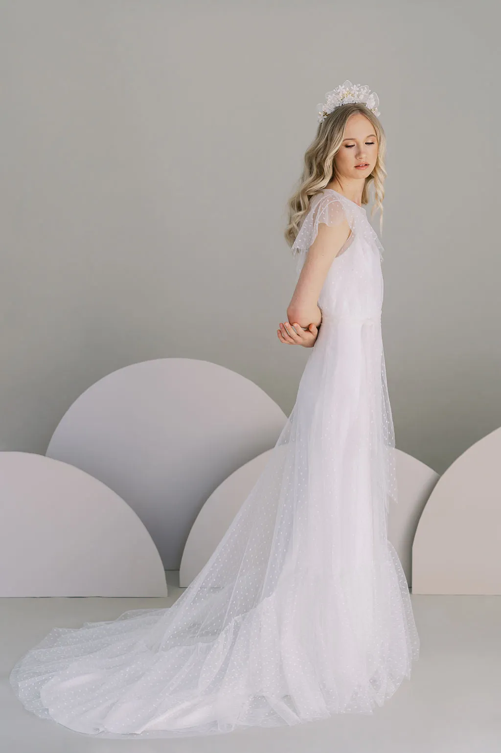 ALSKING OFF THE RACK WEDDING DRESS