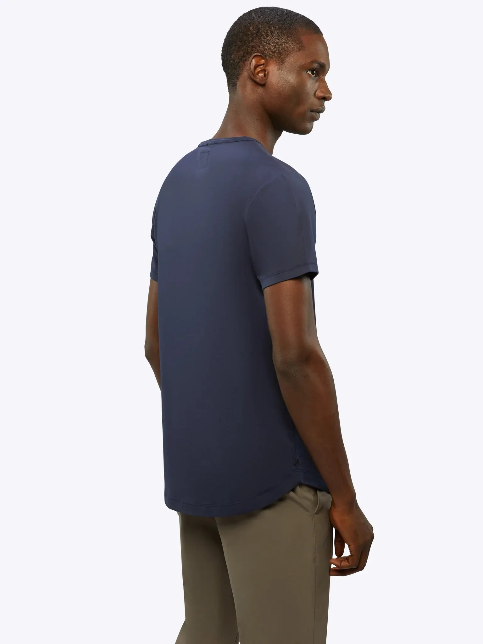 Cuts AO Curve-Hem Tee
