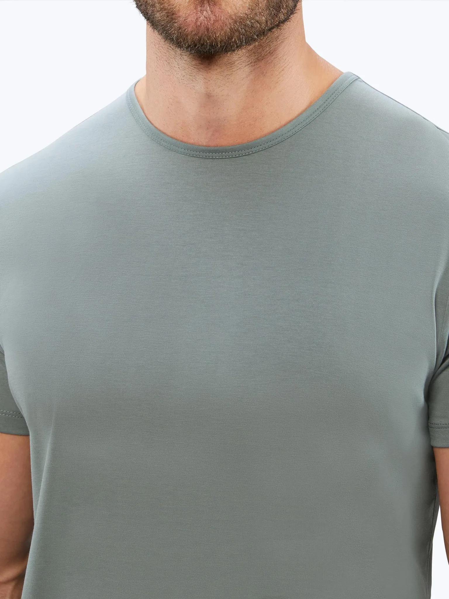 Cuts AO Curve-Hem Tee