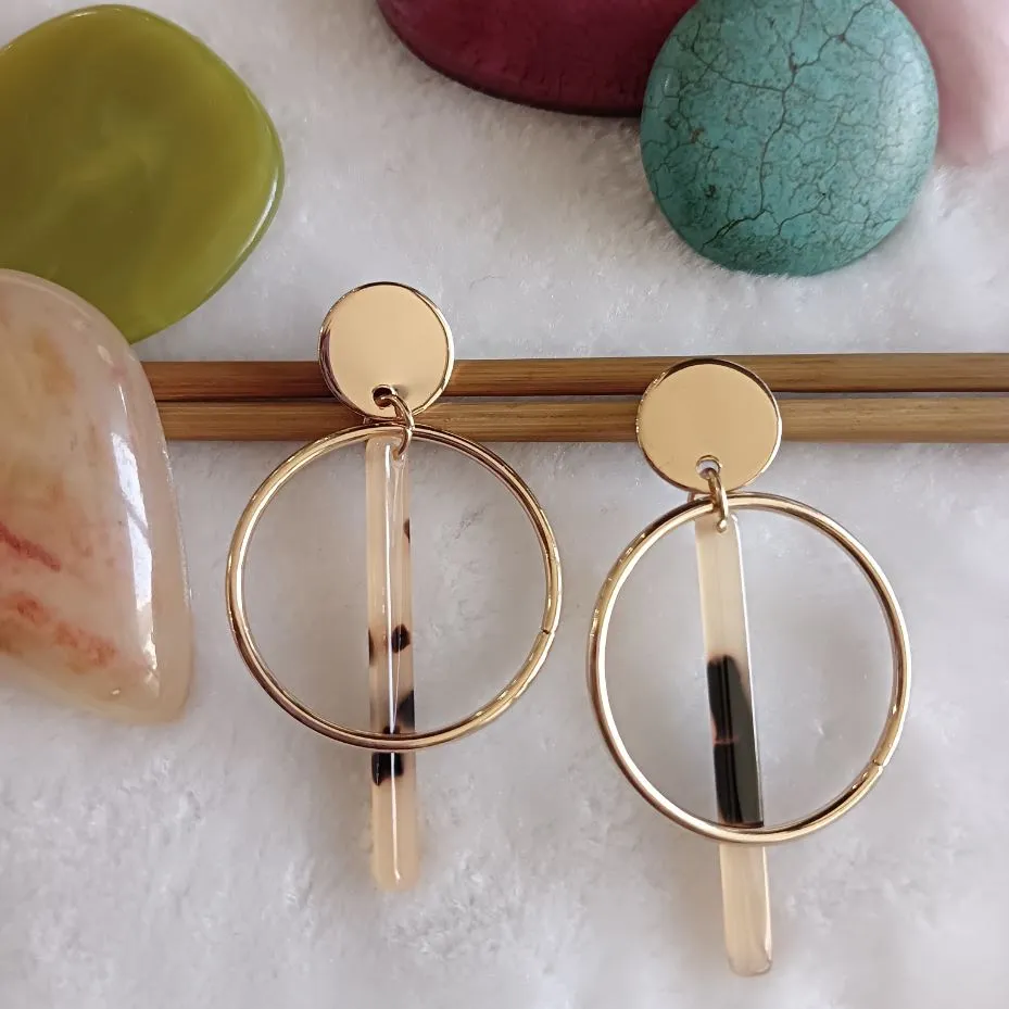 Gold Plated Circle Shaped With Acrylic Stick Fashion Indo Western Earring