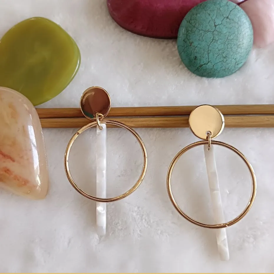 Gold Plated Circle Shaped With Acrylic Stick Fashion Indo Western Earring