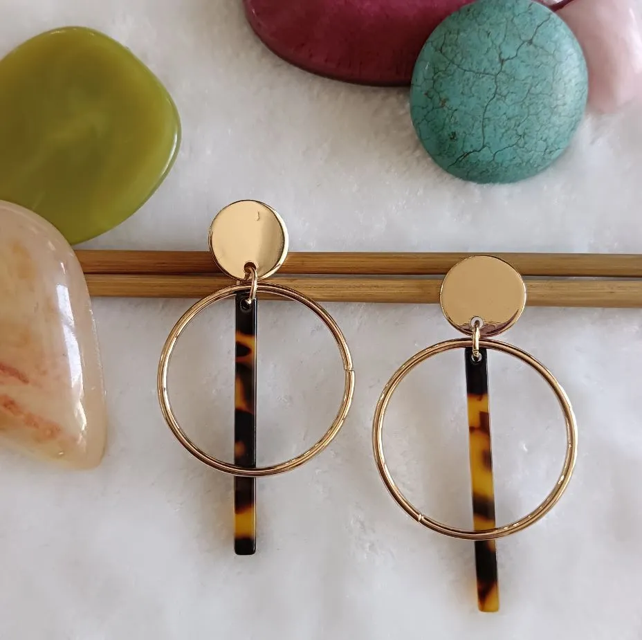 Gold Plated Circle Shaped With Acrylic Stick Fashion Indo Western Earring