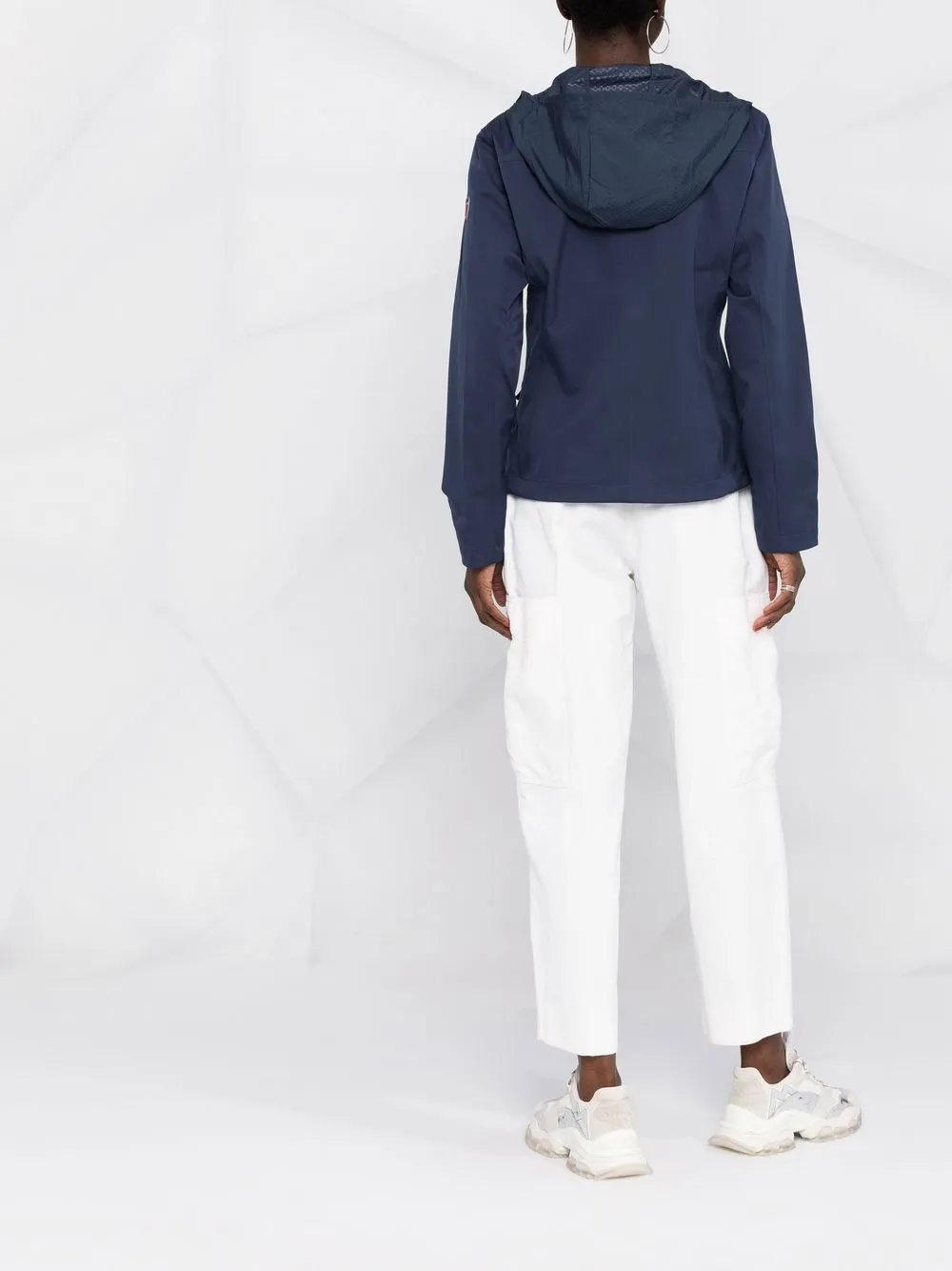 lightweight wind-stopper jacket