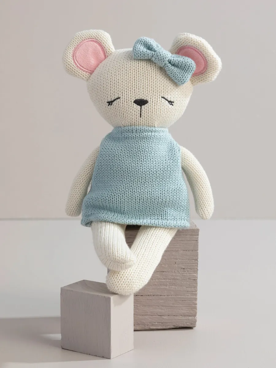 Molly The Mouse Knitted Animal