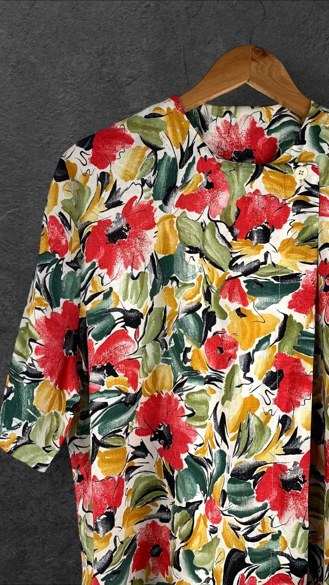 ST. MICHAEL BUTTON UP VINTAGE SHIRT